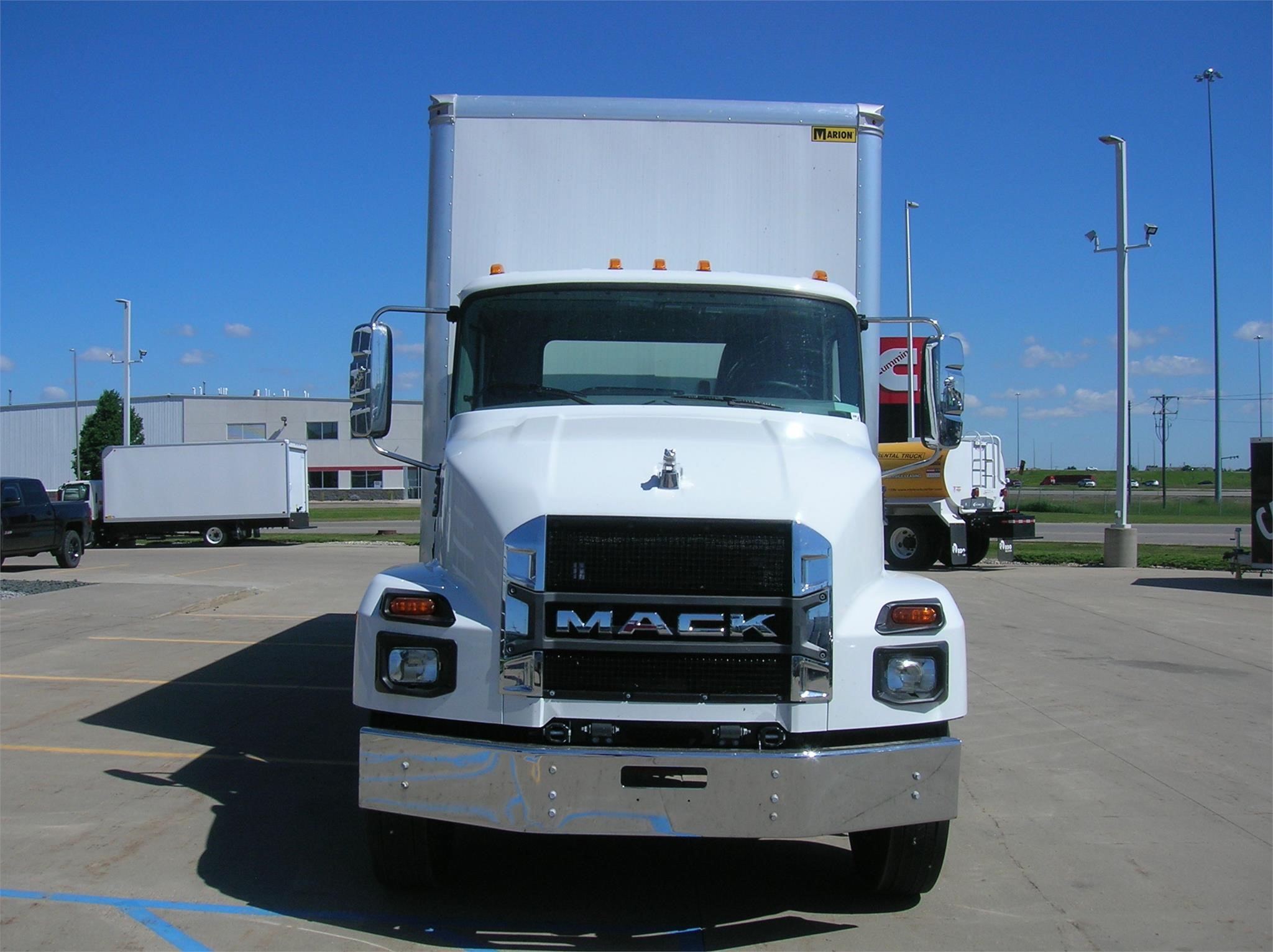 2024 MACK MD6 - image 2 of 6