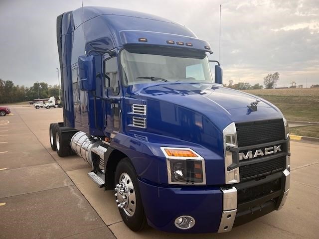 2022 MACK ANTHEM 64T - image 3 of 6