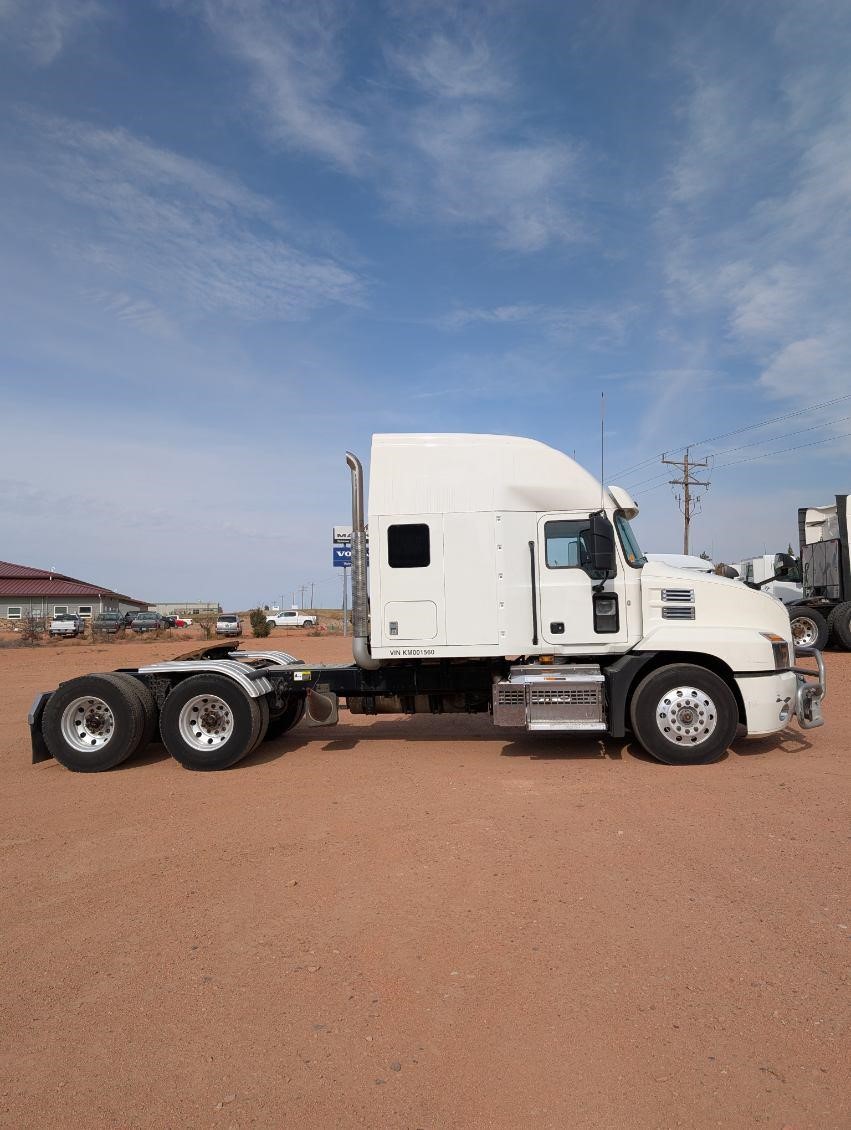 2019 MACK ANTHEM 64T - image 4 of 6