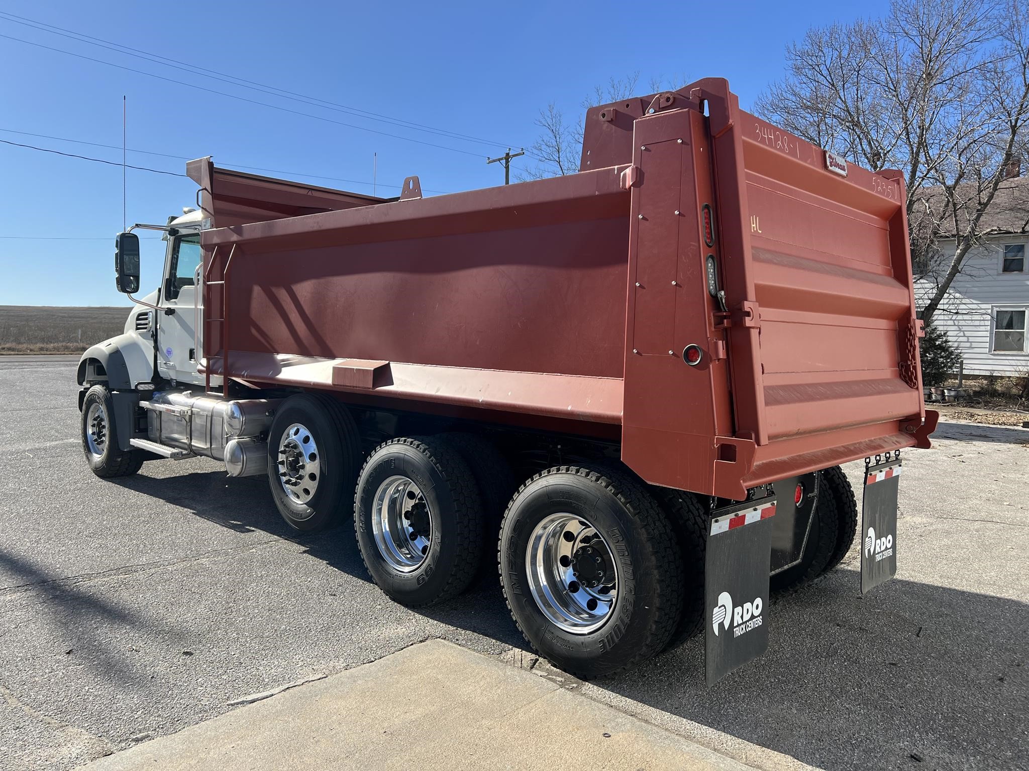 2025 MACK GRANITE 84FR - image 3 of 6