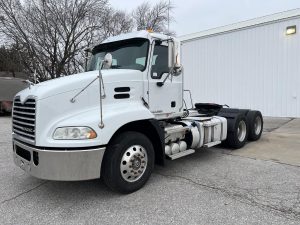 2018 MACK PINNACLE CXU613 9036549227