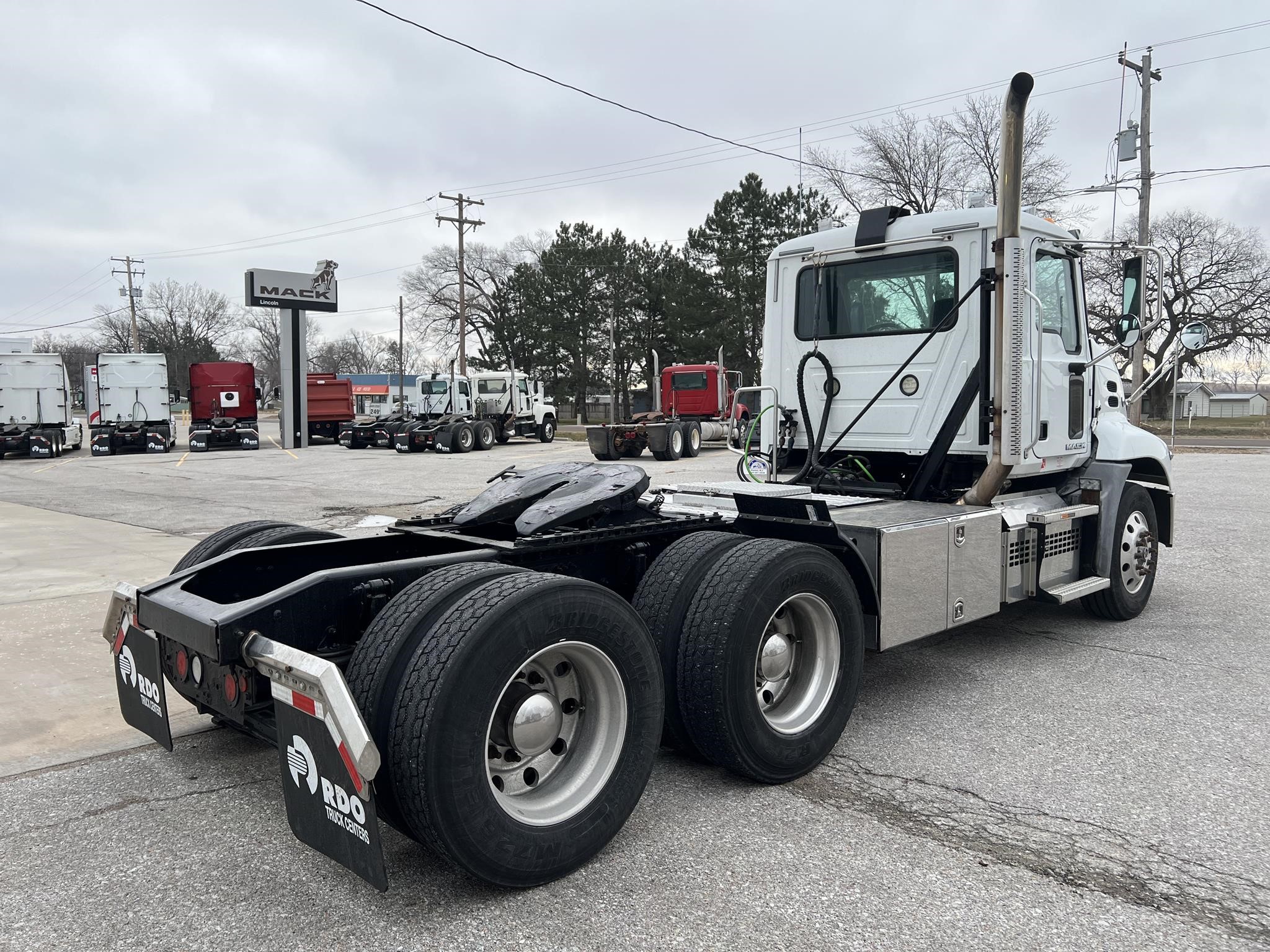 2018 MACK PINNACLE CXU613 - image 5 of 6